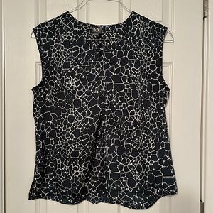 Worthington Green and White Geometric Blouse